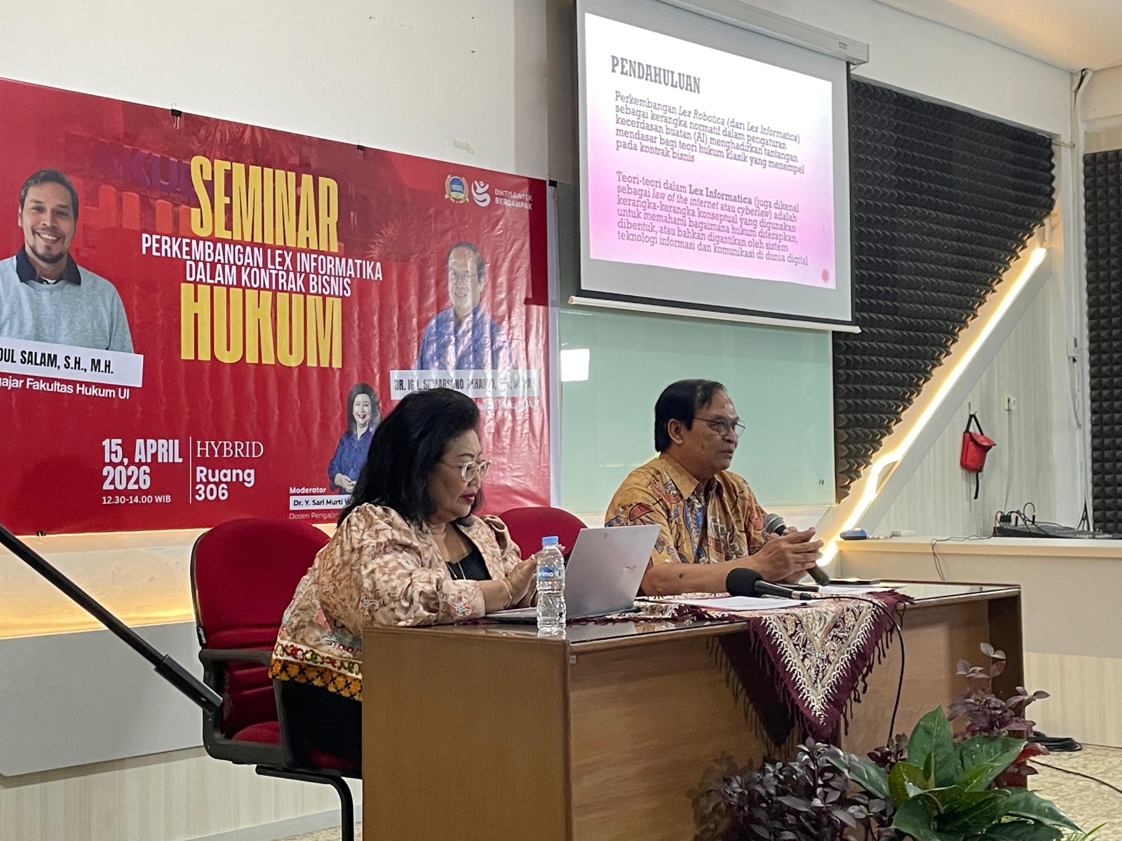 Seminar Hukum “Perkembangan Lex Informatika dalam Kontrak Bisnis” Image